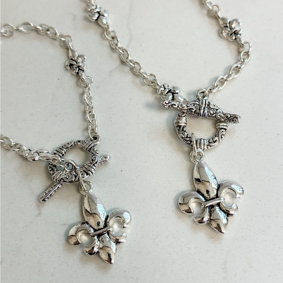 Jewelry - New Stainless Steel Fleur de Lis Bracelet